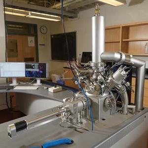 New UD spectrometer can detect surface materials, down to individual atoms